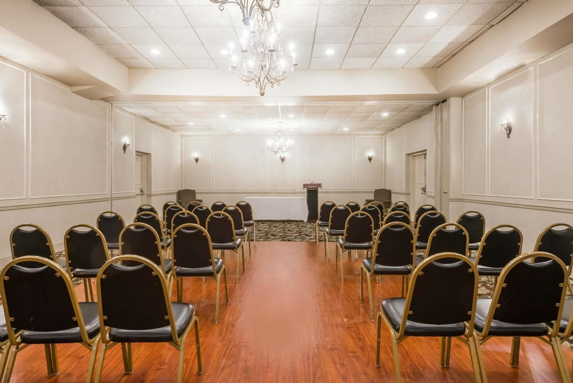 Clarion Hotel BWI Airport Arundel Mills Hanover Bagian luar foto